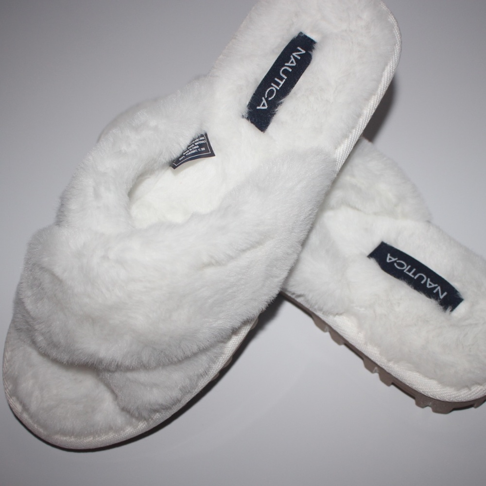 Nautica Aren Faux Fur Slippers (WHITE)